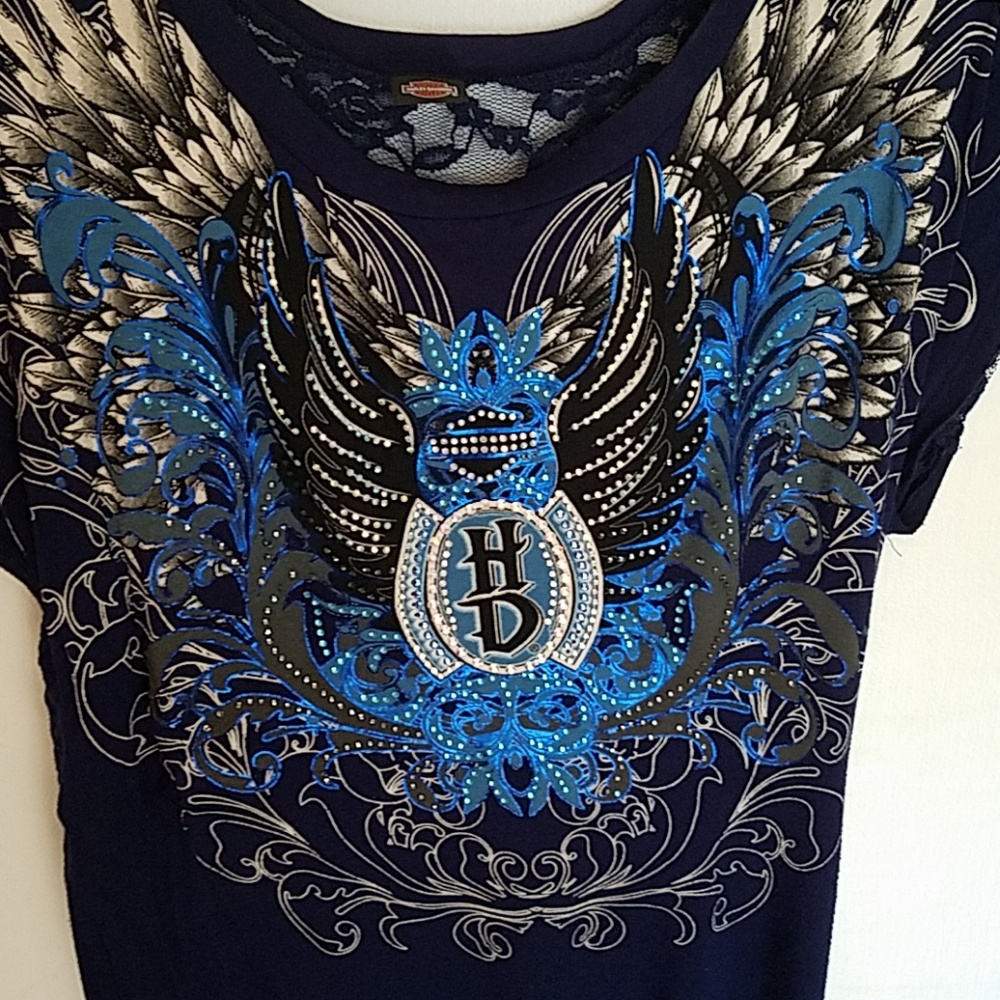 Harley Davidson t-shirt.